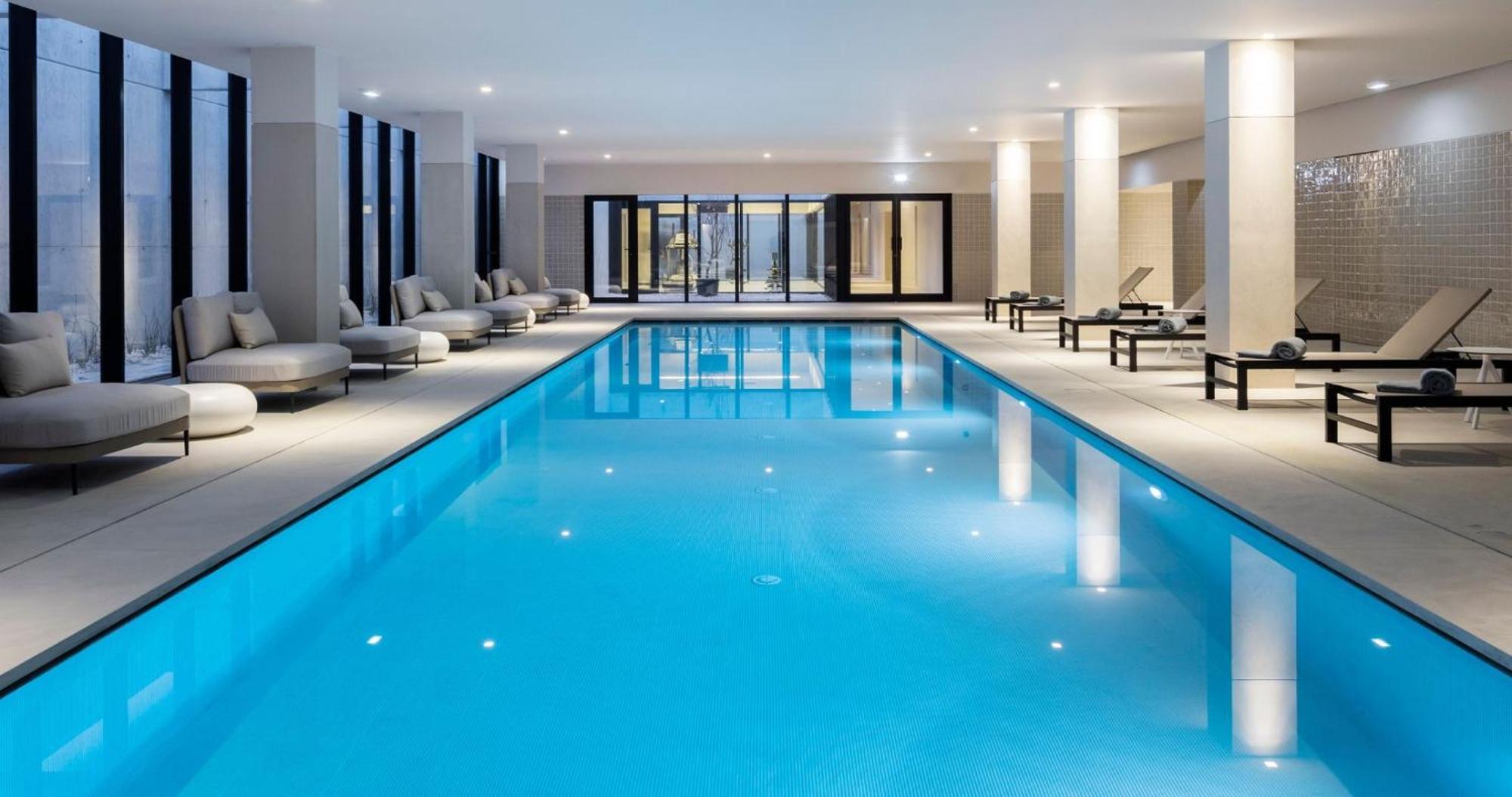 蒙特贝罗伊利亚沃酒店 伊利亚武 外观 照片 The pool at The Dorchester